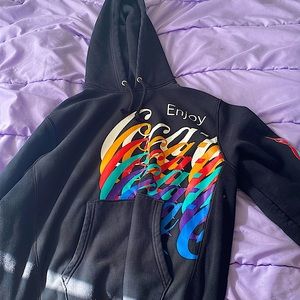 Great hoodie, thick and very comfy. Great condition.